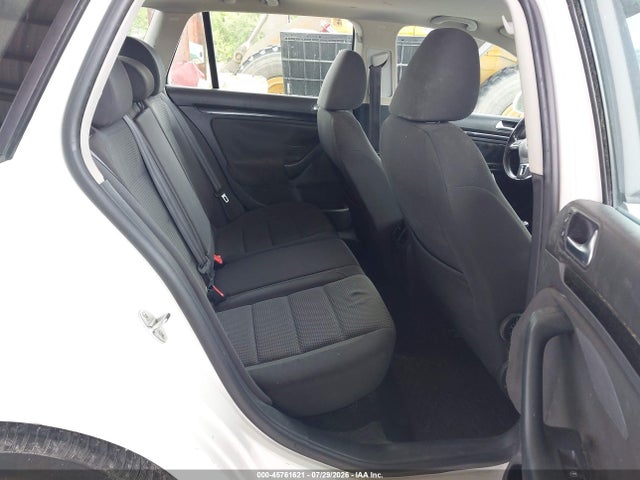 2013 Volkswagen Jetta Sportwagen 2.5l S მანქანა იყიდება აუქციონზე, vin: 3VWPP7AJ6DM681467, აუქციონის ნომერი: 45761621
