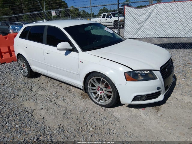 45761629 :رقم المزاد ، WAUPFAFM5AA127042 vin ، 2010 Audi A3 2.0t Premium مزاد بيع