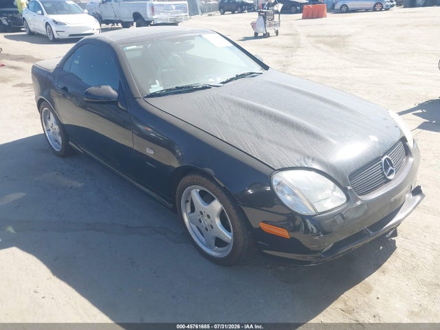 Aukcja sprzedaży 2000 Mercedes-benz Slk 230 Kompressor, vin: WDBKK47F9YF145386, numer aukcji: 45761685