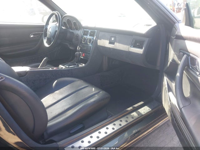 Aukcja sprzedaży 2000 Mercedes-benz Slk 230 Kompressor, vin: WDBKK47F9YF145386, numer aukcji: 45761685