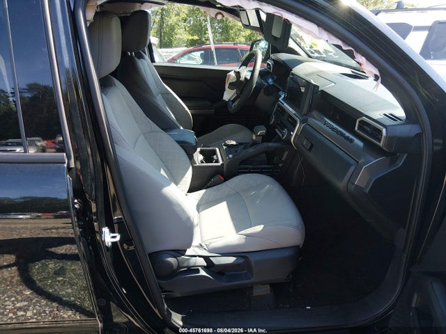 Продажа на аукционе авто 2025 Toyota Tacoma Sr5, vin: 3TMLB5JN1SM130898, номер лота: 45761698