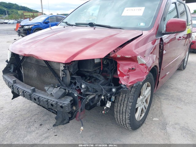 45761748 :رقم المزاد ، 2D4RN5DG5BR654484 vin ، 2011 Dodge Grand Caravan Crew مزاد بيع