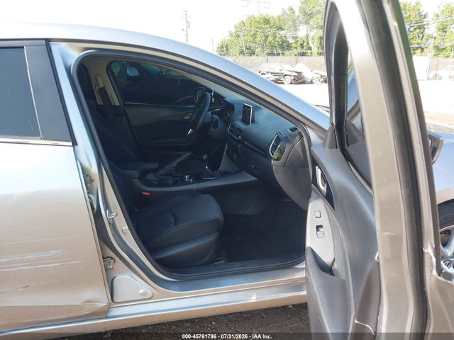 Aukcja sprzedaży 2016 Mazda Mazda3 I Sport, vin: 3MZBM1K76GM262168, numer aukcji: 45761796