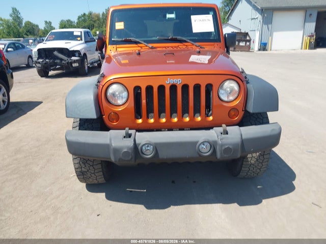 45761826 :رقم المزاد ، 1J4BA3H1XBL510646 vin ، 2011 Jeep Wrangler Unlimited Sport مزاد بيع