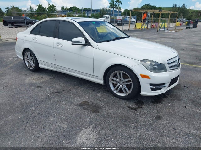 Aukcja sprzedaży 2013 Mercedes-benz C 250 Sport, vin: WDDGF4HB7DA868206, numer aukcji: 45761873