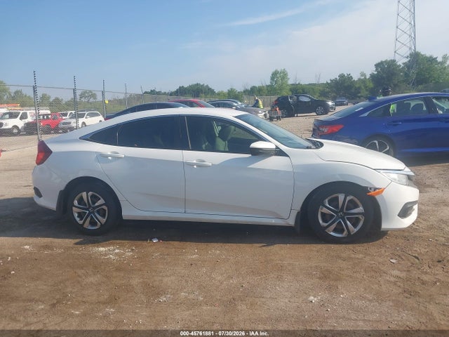 Продаж на аукціоні авто 2018 Honda Civic Lx, vin: 2HGFC2F51JH548880, номер лоту: 45761881