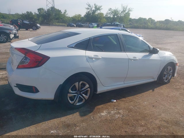 Продаж на аукціоні авто 2018 Honda Civic Lx, vin: 2HGFC2F51JH548880, номер лоту: 45761881
