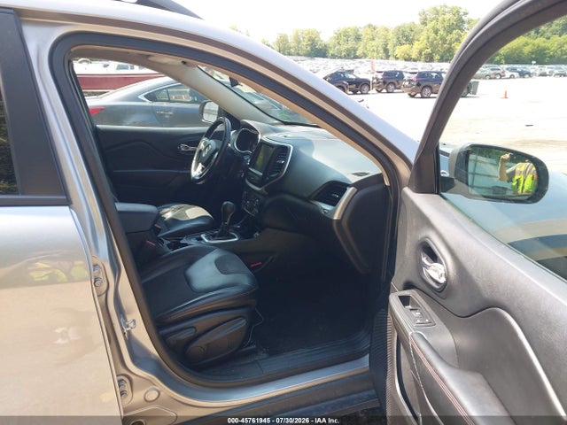 2015 Jeep Cherokee Trailhawk მანქანა იყიდება აუქციონზე, vin: 1C4PJMBS3FW786254, აუქციონის ნომერი: 45761945