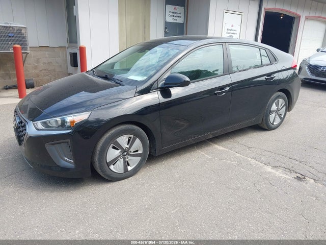 2021 Hyundai Ioniq Hybrid Blue მანქანა იყიდება აუქციონზე, vin: KMHC65LC5MU245806, აუქციონის ნომერი: 45761954
