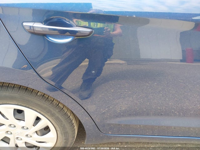 2019 Hyundai Elantra Se მანქანა იყიდება აუქციონზე, vin: 5NPD74LF1KH488904, აუქციონის ნომერი: 45761992