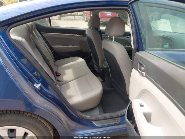 2019 Hyundai Elantra Se მანქანა იყიდება აუქციონზე, vin: 5NPD74LF1KH488904, აუქციონის ნომერი: 45761992