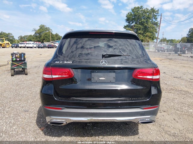 45762064 :رقم المزاد ، WDC0G4JBXHF240548 vin ، 2017 Mercedes-benz Glc 300 مزاد بيع