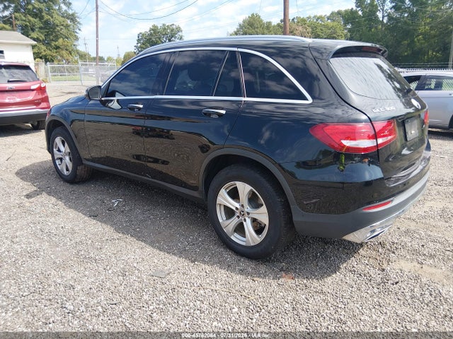 45762064 :رقم المزاد ، WDC0G4JBXHF240548 vin ، 2017 Mercedes-benz Glc 300 مزاد بيع