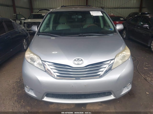 Продаж на аукціоні авто 2011 Toyota Sienna Limited V6, vin: 5TDYK3DC6BS065759, номер лоту: 45762096