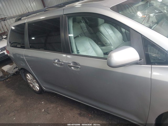 Продаж на аукціоні авто 2011 Toyota Sienna Limited V6, vin: 5TDYK3DC6BS065759, номер лоту: 45762096