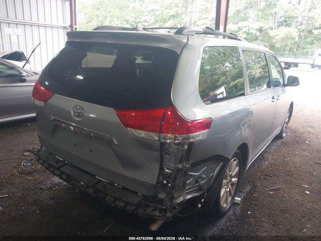 Продаж на аукціоні авто 2011 Toyota Sienna Limited V6, vin: 5TDYK3DC6BS065759, номер лоту: 45762096