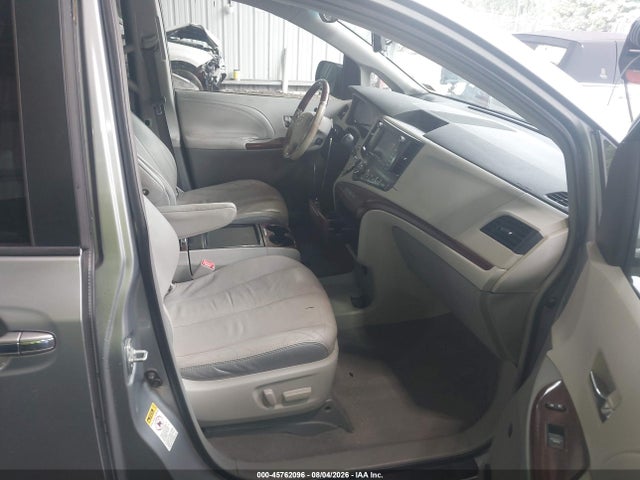 Продаж на аукціоні авто 2011 Toyota Sienna Limited V6, vin: 5TDYK3DC6BS065759, номер лоту: 45762096