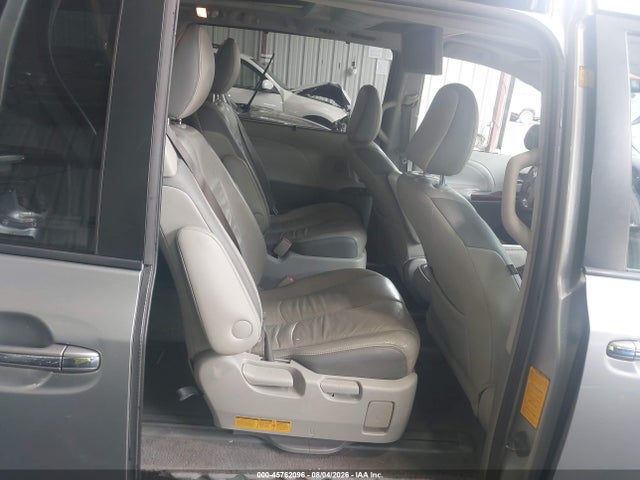 Продаж на аукціоні авто 2011 Toyota Sienna Limited V6, vin: 5TDYK3DC6BS065759, номер лоту: 45762096