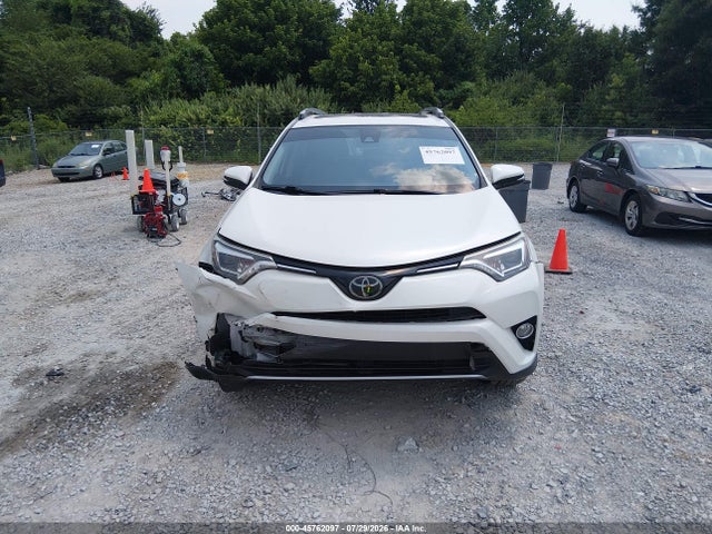 Toyota Rav4 Limited 2018 JTMYFREV2JJ167028 Image 12