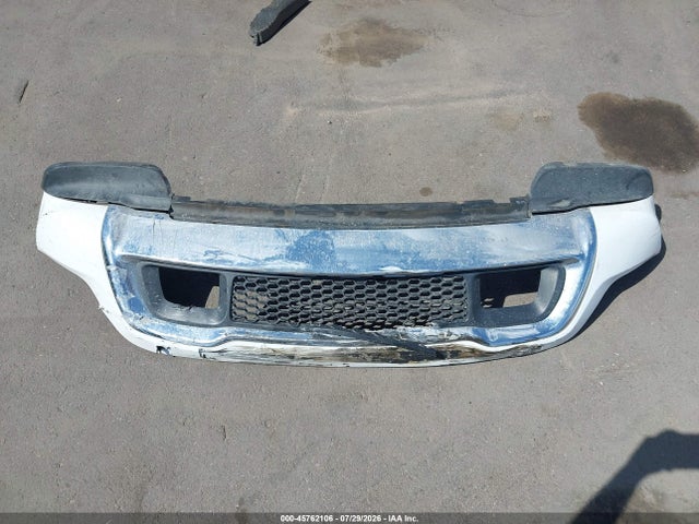 1C4RJFCT0FC764841 Jeep Grand Cherokee Overland