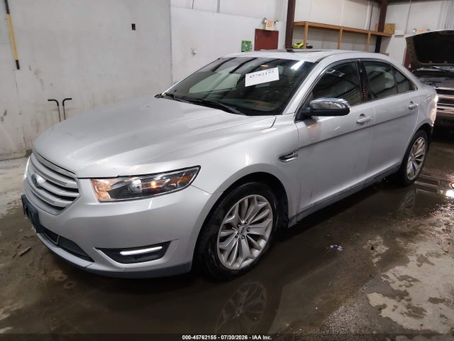 Ford Taurus Limited 2018 1FAHP2F82JG127497 Image 2