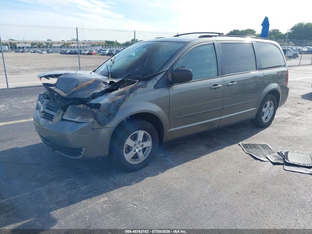 2010 Dodge Grand Caravan Hero მანქანა იყიდება აუქციონზე, vin: 2D4RN3D1XAR389530, აუქციონის ნომერი: 45762182