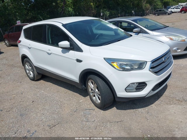 2017 Ford Escape Se მანქანა იყიდება აუქციონზე, vin: 1FMCU0GD3HUB23947, აუქციონის ნომერი: 45762186