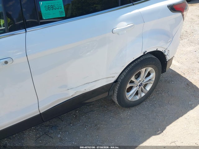 2017 Ford Escape Se მანქანა იყიდება აუქციონზე, vin: 1FMCU0GD3HUB23947, აუქციონის ნომერი: 45762186