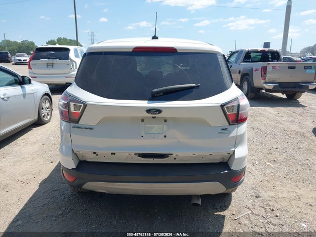 2017 Ford Escape Se მანქანა იყიდება აუქციონზე, vin: 1FMCU0GD3HUB23947, აუქციონის ნომერი: 45762186