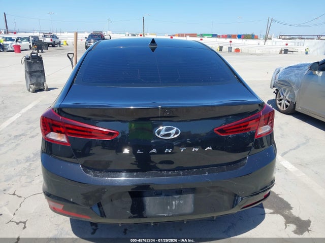 Hyundai ELANTRA SEL 2019 5NPD84LF2KH458257 Image 16