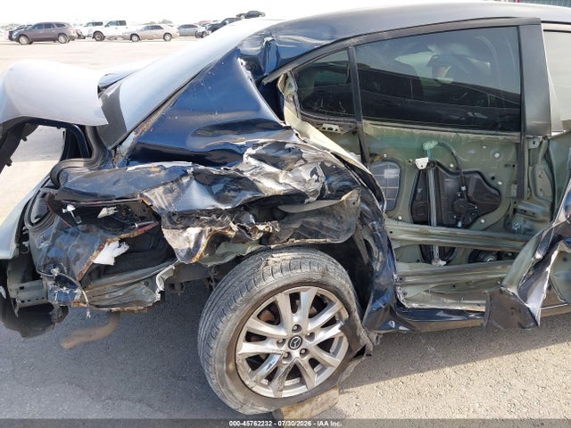 3MZBM1U79GM241599 Mazda Mazda3 I Sport