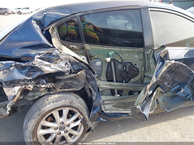 3MZBM1U79GM241599 Mazda Mazda3 I Sport