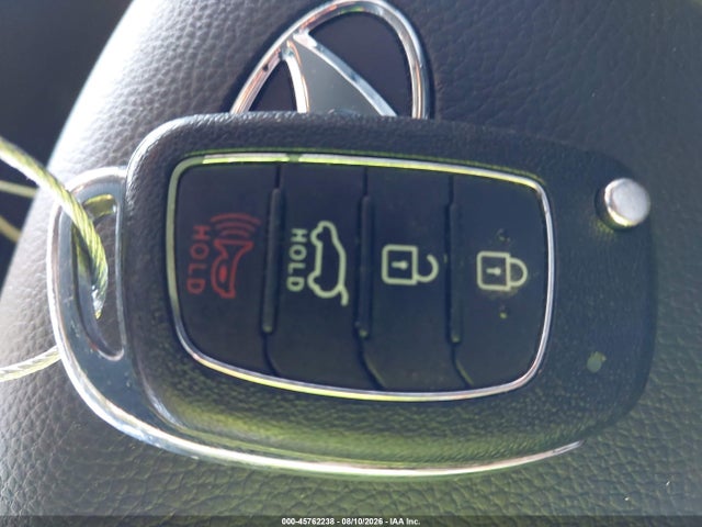 5XYZT3LB1HG387421 Hyundai Santa Fe Sport 2.4l