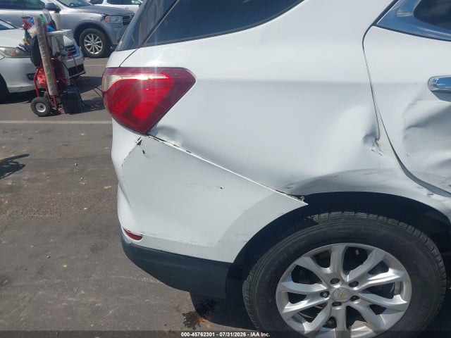 2018 Chevrolet Equinox Lt მანქანა იყიდება აუქციონზე, vin: 2GNAXSEVXJ6213246, აუქციონის ნომერი: 45762301