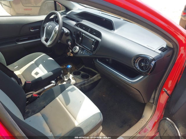 Продаж на аукціоні авто 2015 Toyota Prius C Two, vin: JTDKDTB3XF1102592, номер лоту: 45762318