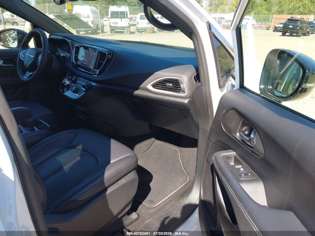 Chrysler Pacifica Select 2025 2C4RC1BG2SR569780 Image 5