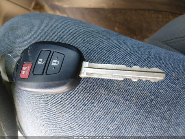 Продаж на аукціоні авто 2017 Toyota Tacoma Sr V6, vin: 3TMCZ5AN1HM080573, номер лоту: 45762416