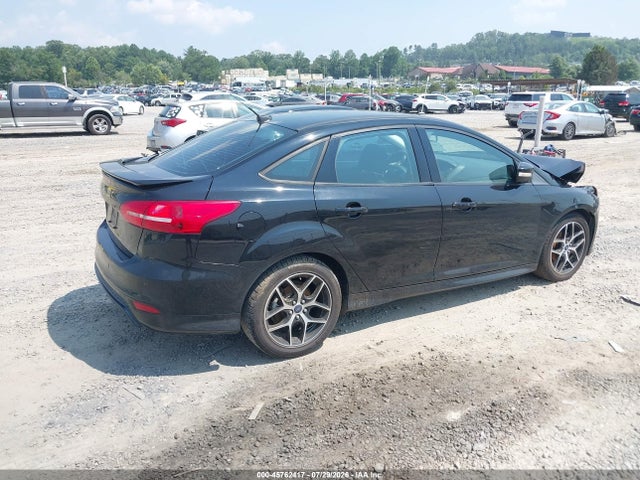 Ford FOCUS SE 2016 1FADP3F27GL236375 Image 4