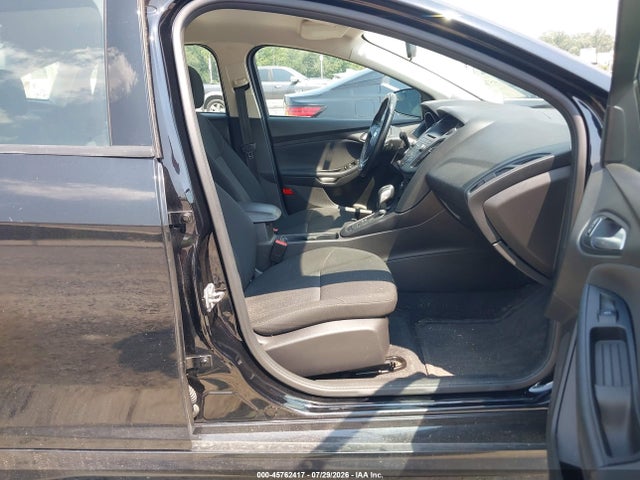 Ford FOCUS SE 2016 1FADP3F27GL236375 Image 5