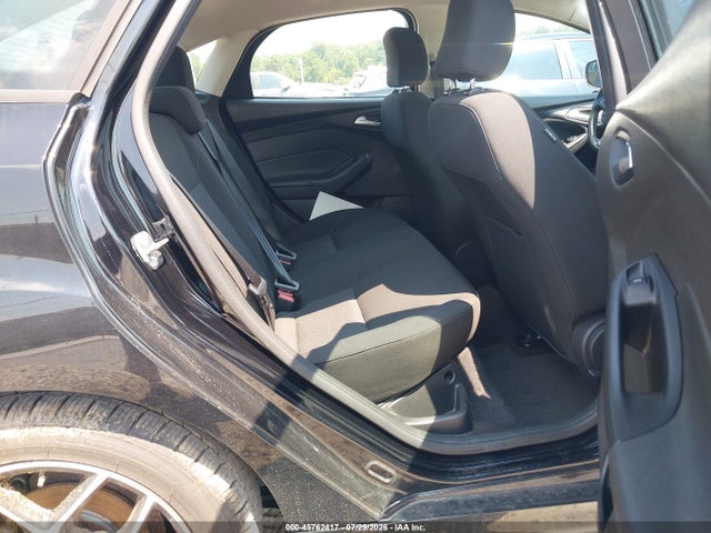 Ford FOCUS SE 2016 1FADP3F27GL236375 Image 8