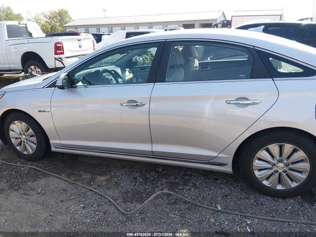 2016 Hyundai Sonata Hybrid Se მანქანა იყიდება აუქციონზე, vin: KMHE24L19GA015866, აუქციონის ნომერი: 45762430