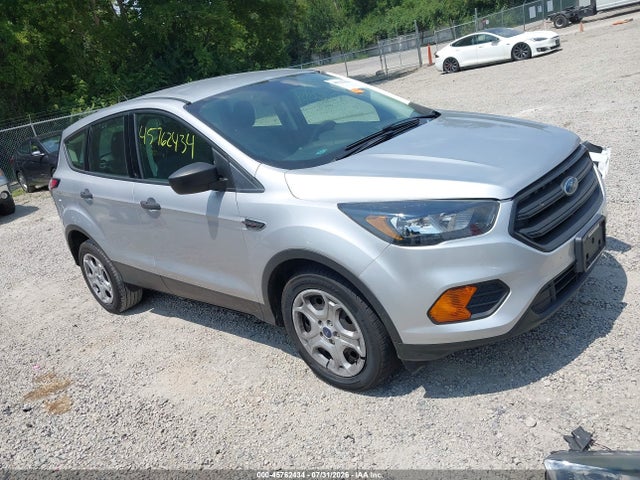 45762434 :رقم المزاد ، 1FMCU0F78JUD17908 vin ، 2018 Ford Escape S مزاد بيع