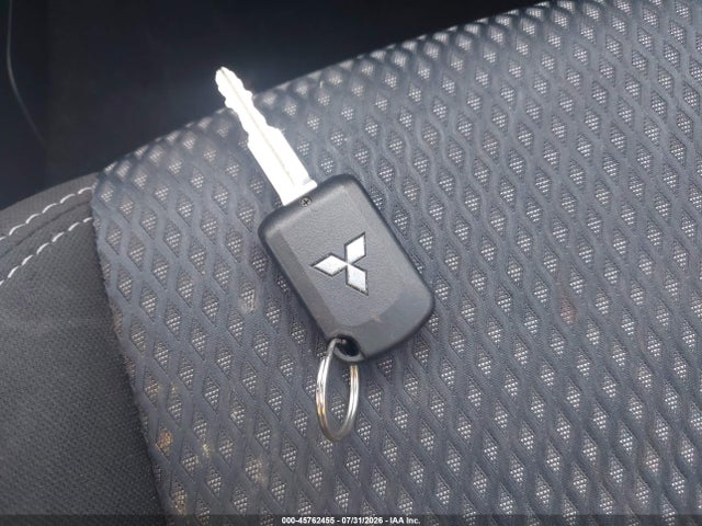 2020 Mitsubishi Outlander Es 2.4 მანქანა იყიდება აუქციონზე, vin: JA4AD2A32LZ015154, აუქციონის ნომერი: 45762455