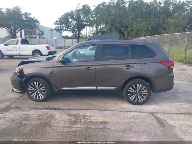 2020 Mitsubishi Outlander Es 2.4 მანქანა იყიდება აუქციონზე, vin: JA4AD2A32LZ015154, აუქციონის ნომერი: 45762455