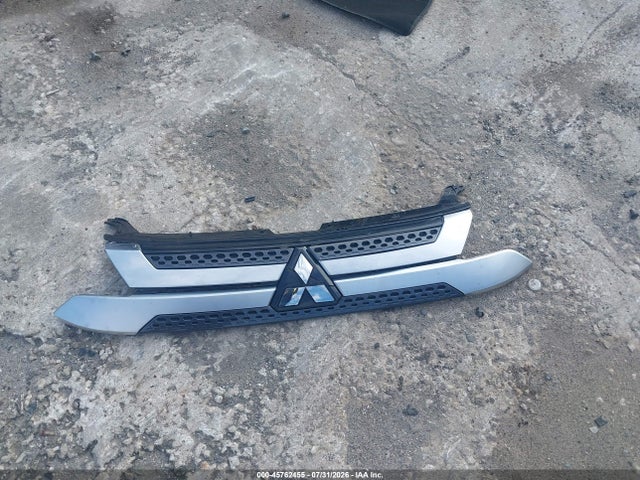2020 Mitsubishi Outlander Es 2.4 მანქანა იყიდება აუქციონზე, vin: JA4AD2A32LZ015154, აუქციონის ნომერი: 45762455