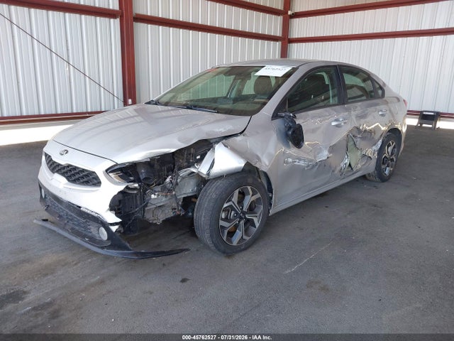 45762527 :رقم المزاد ، 3KPF24AD3ME316633 vin ، 2021 Kia Forte Lxs مزاد بيع