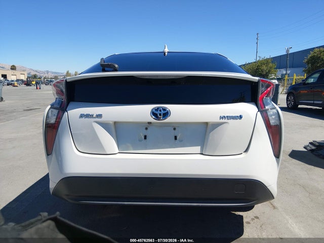 Toyota Prius Three 2016 JTDKARFUXG3520381 Image 16