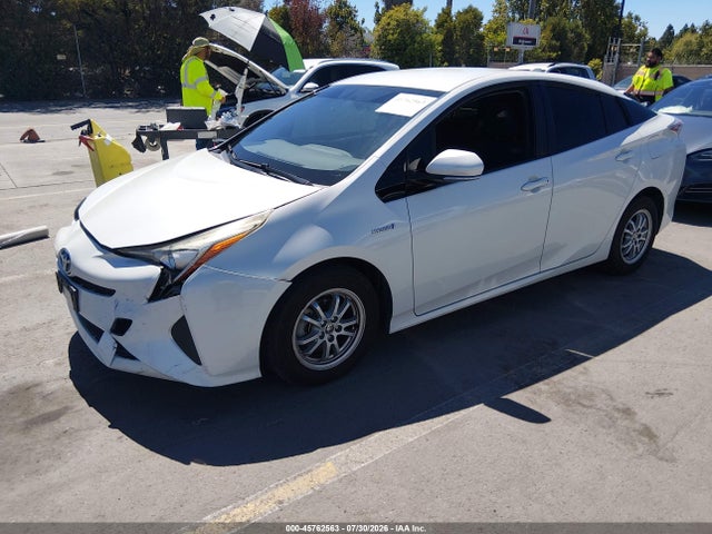 Toyota Prius Three 2016 JTDKARFUXG3520381 Image 2