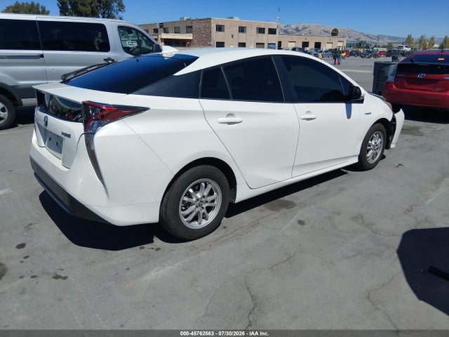 Toyota Prius Three 2016 JTDKARFUXG3520381 Image 4
