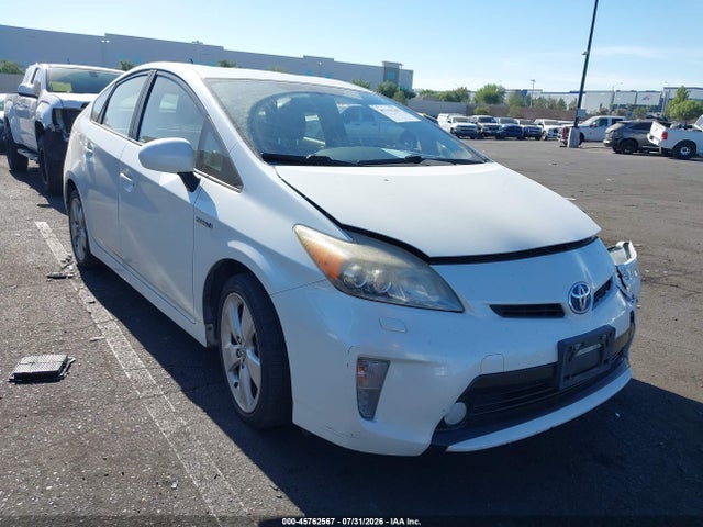 Toyota Prius Five 2014 JTDKN3DU9E1767761 главное изображение